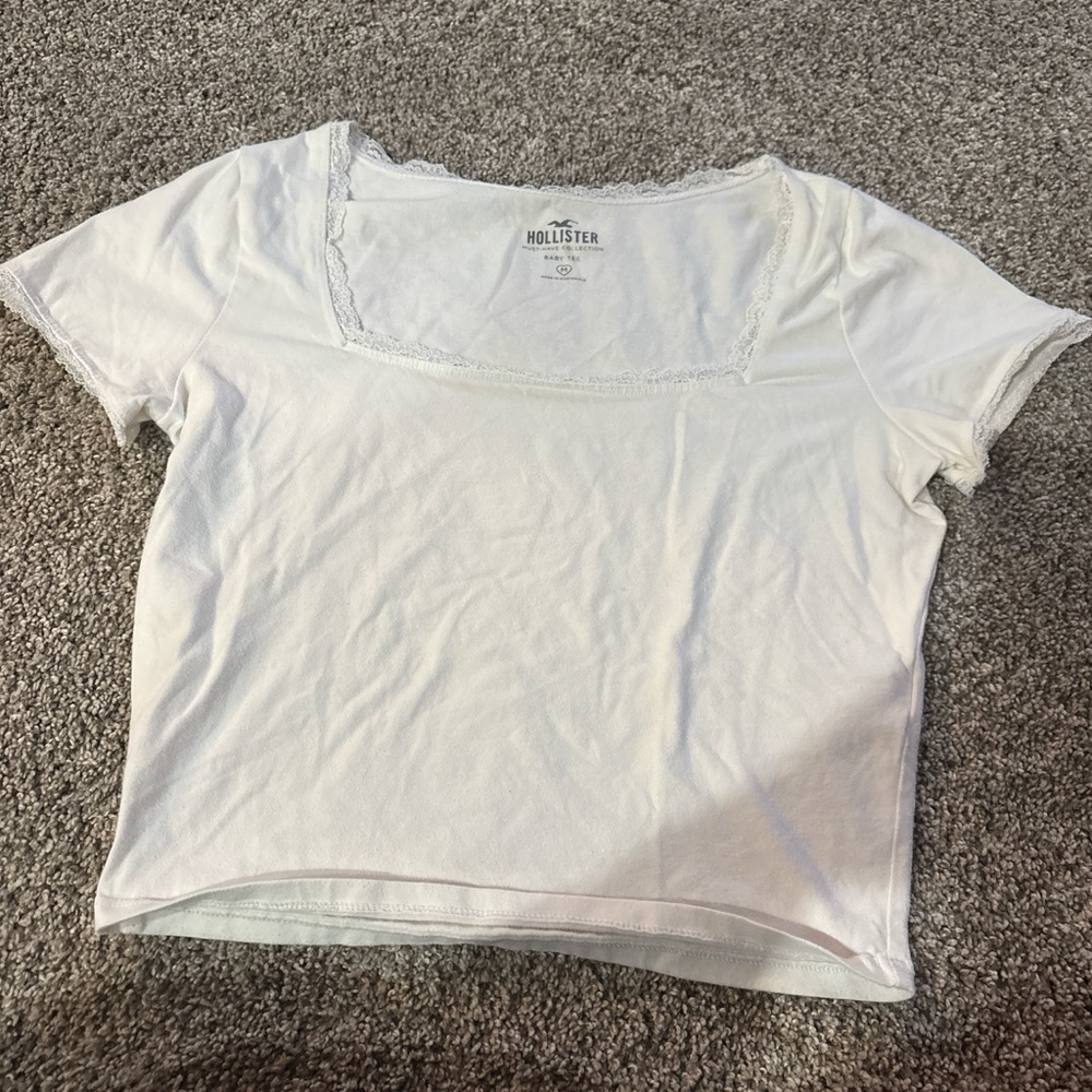 Hollister Classic White Short Sleeve Tee